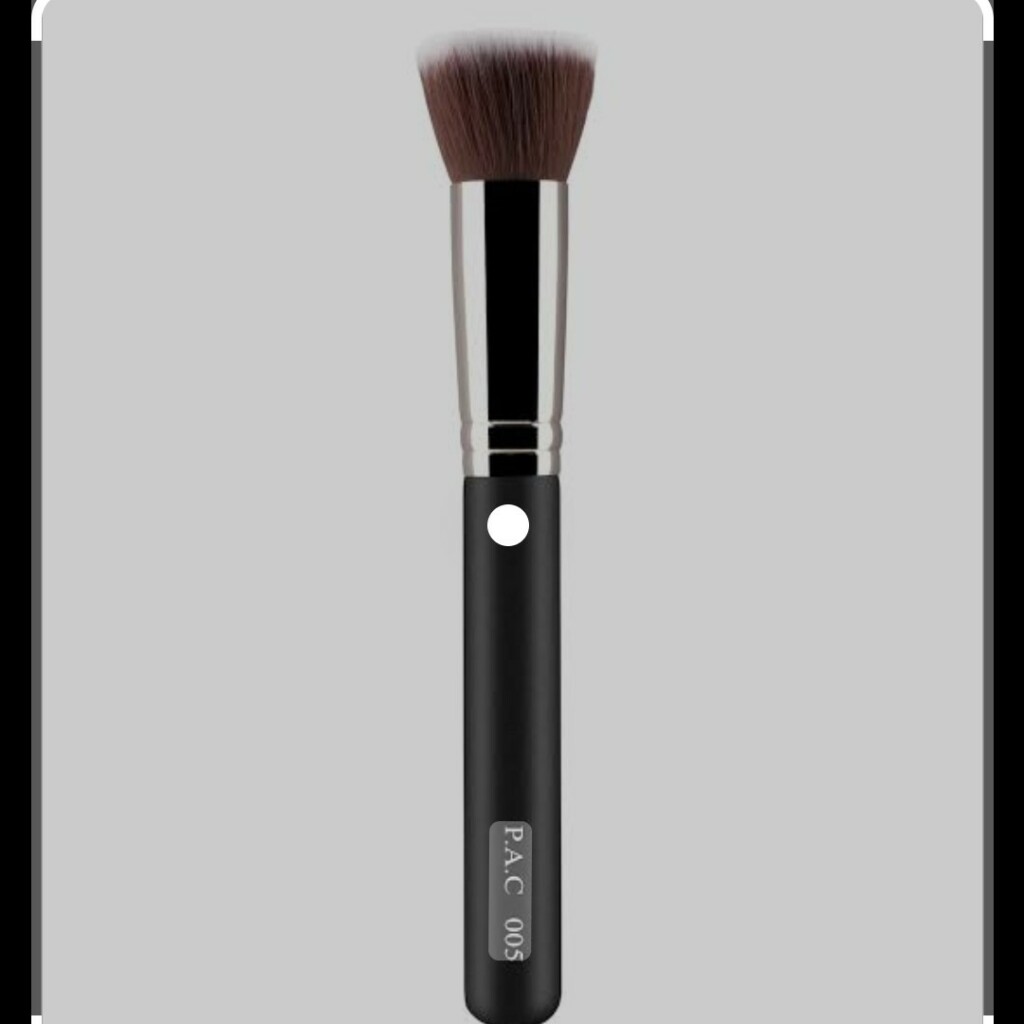 Pac Foundation Blending Brush 005