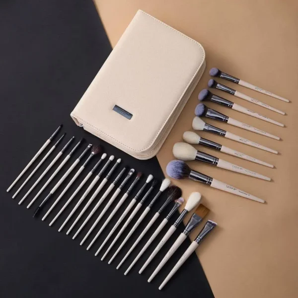 Lashup 28 Pcs Brush Set With Luxury Travel Case