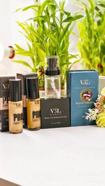 V3L BEAUTY LOCK KIT( Foundation Combo,Powder,Magic Drop)